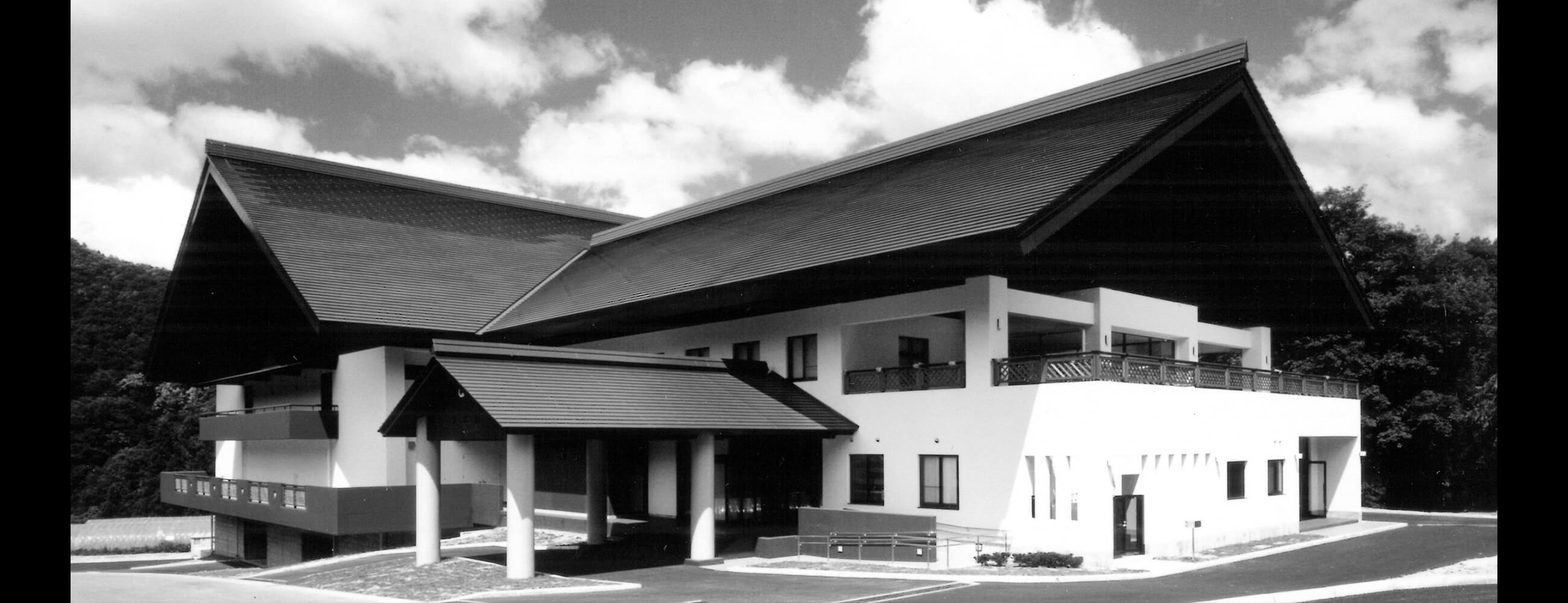 河合村多目的ホール「友雪館」/ 岐阜